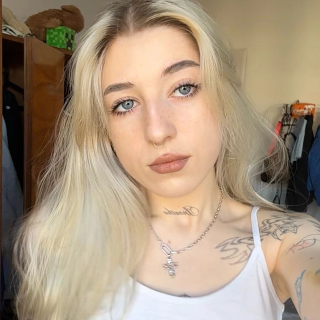 EmmyKuss EmmyKuss