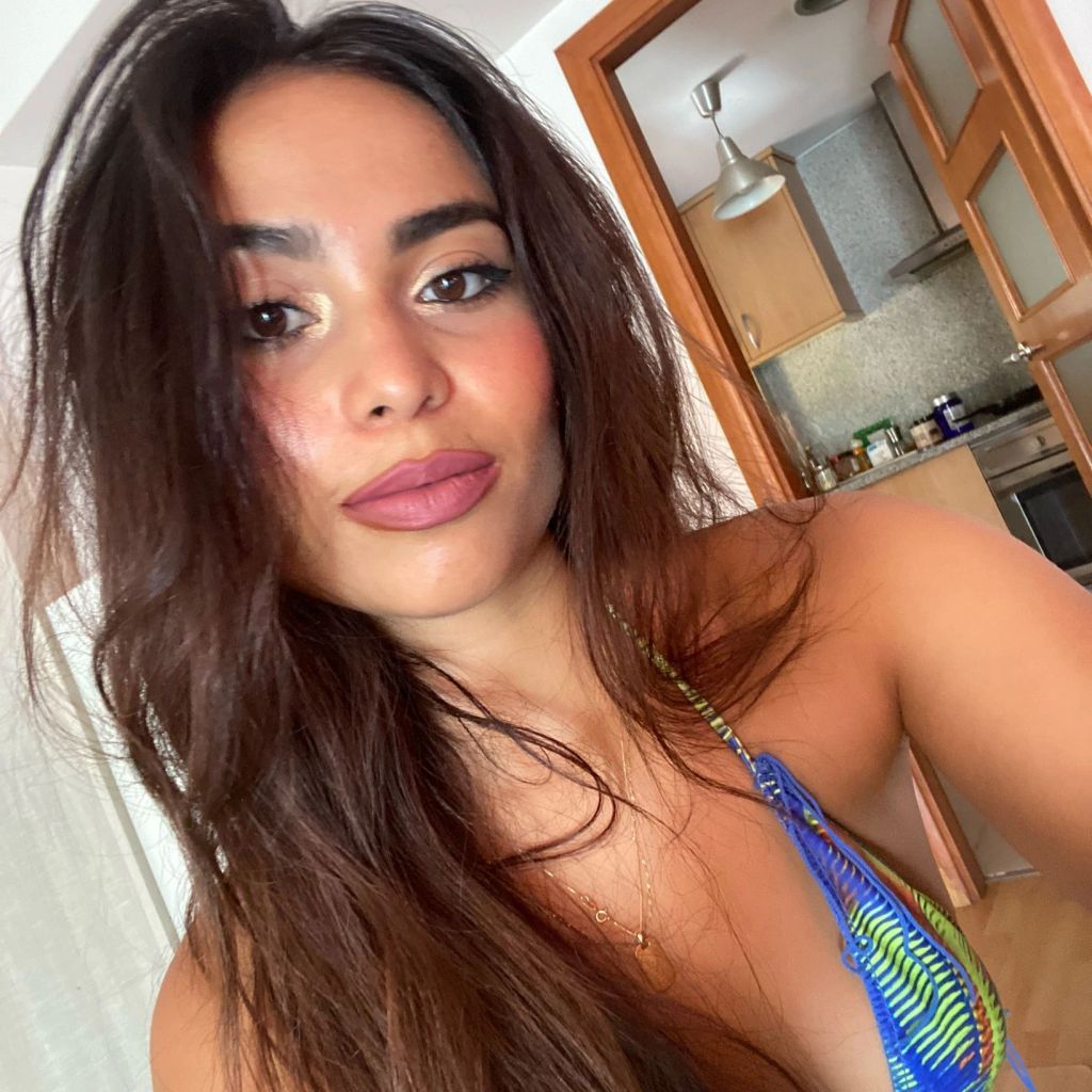 AliciaBecker AliciaBecker